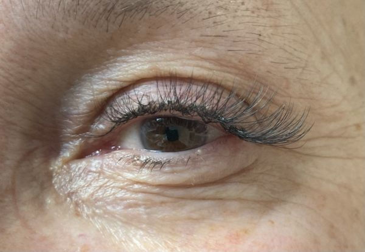 Extension de cils à Le Havre (76) Par Pauline - Estheca