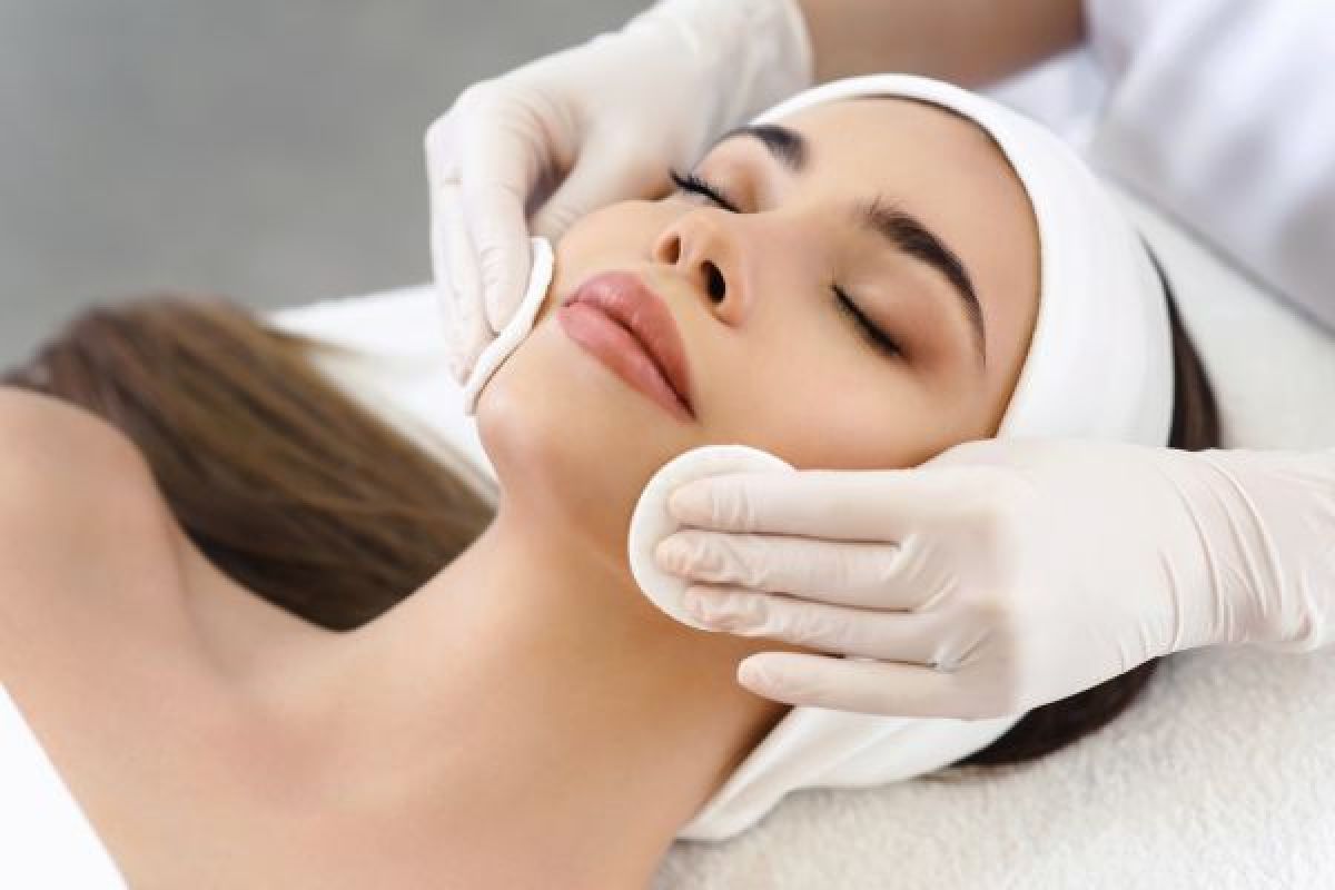Hydra Skin - Soin du visage (points noir, acné, etc) à Rennes (35) Par Sabrina - Estheca