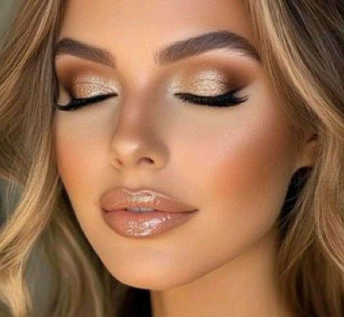 Maquillage glamour (soirée et évènement)  à Thionville (57) Par Kelly - Estheca