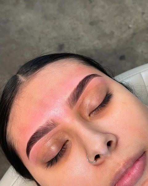 À Aulnay-sous-Bois | Browlift  | Les meilleures esthéticiennes