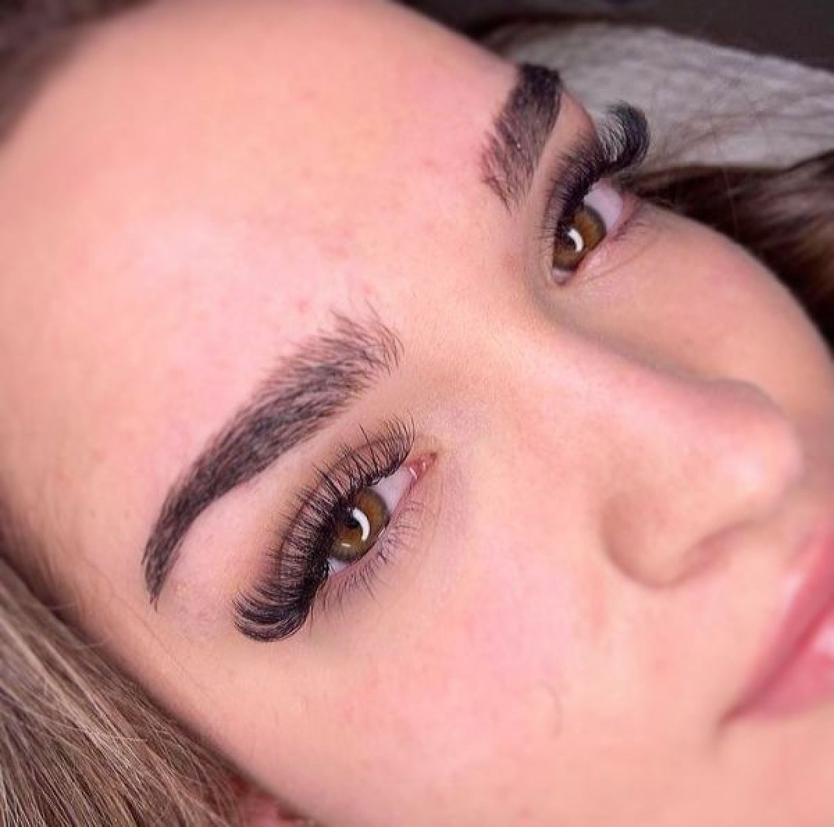 Extension de cils à Brunoy (91) Par Noémie - Estheca