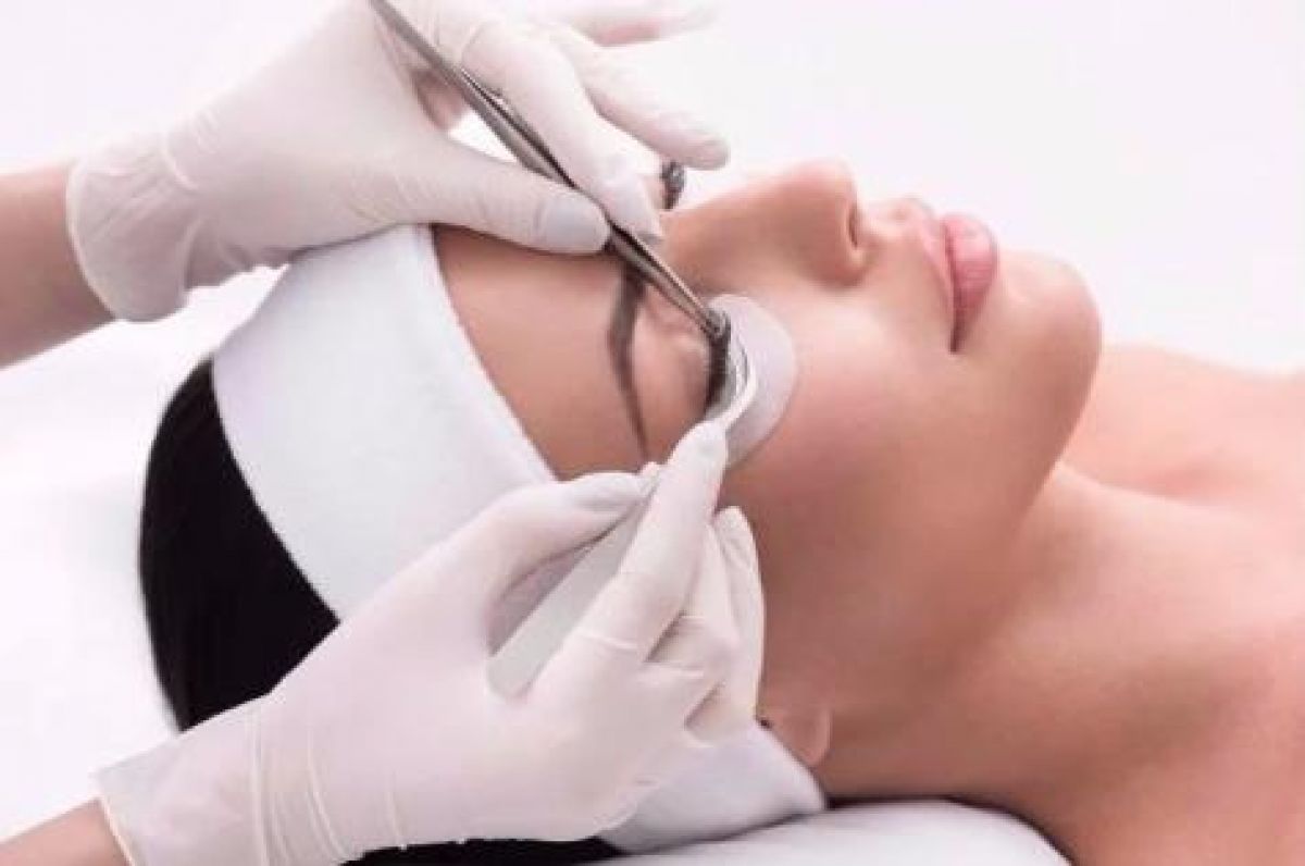 Formation extension de cils à Bordeaux (33) Par Rokaya - Estheca