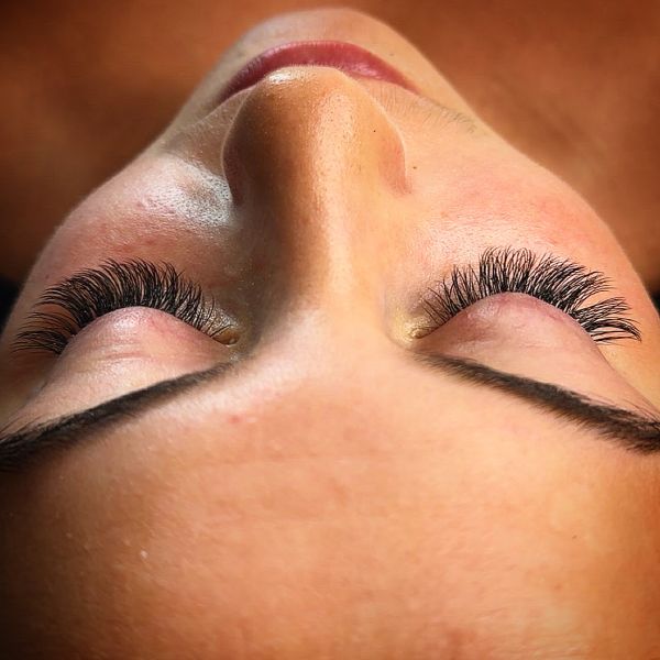 À Longueil-Annel | Extensions de cils | Les meilleures esthéticiennes