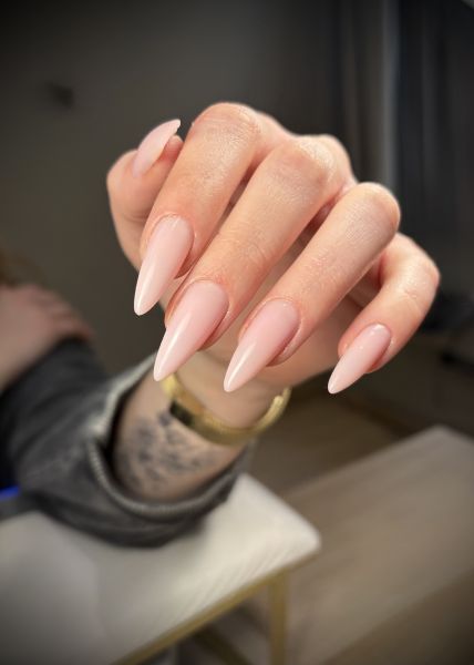 À Saint-Étienne | Manucure / Semi-permanent / gel / capsule... | Les meilleures esthéticiennes