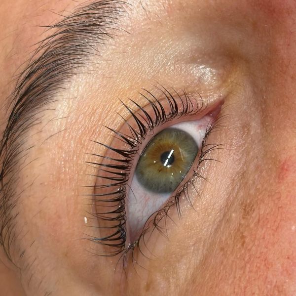 À Mantes-la-Jolie | Rehaussement de cils | Les meilleures esthéticiennes