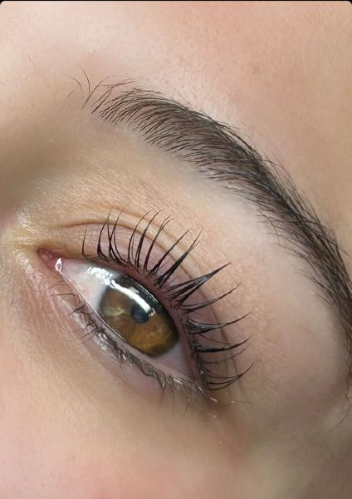 Rehaussement de cils à Labarthe-sur-Lèze (31) Par Juliette - Estheca