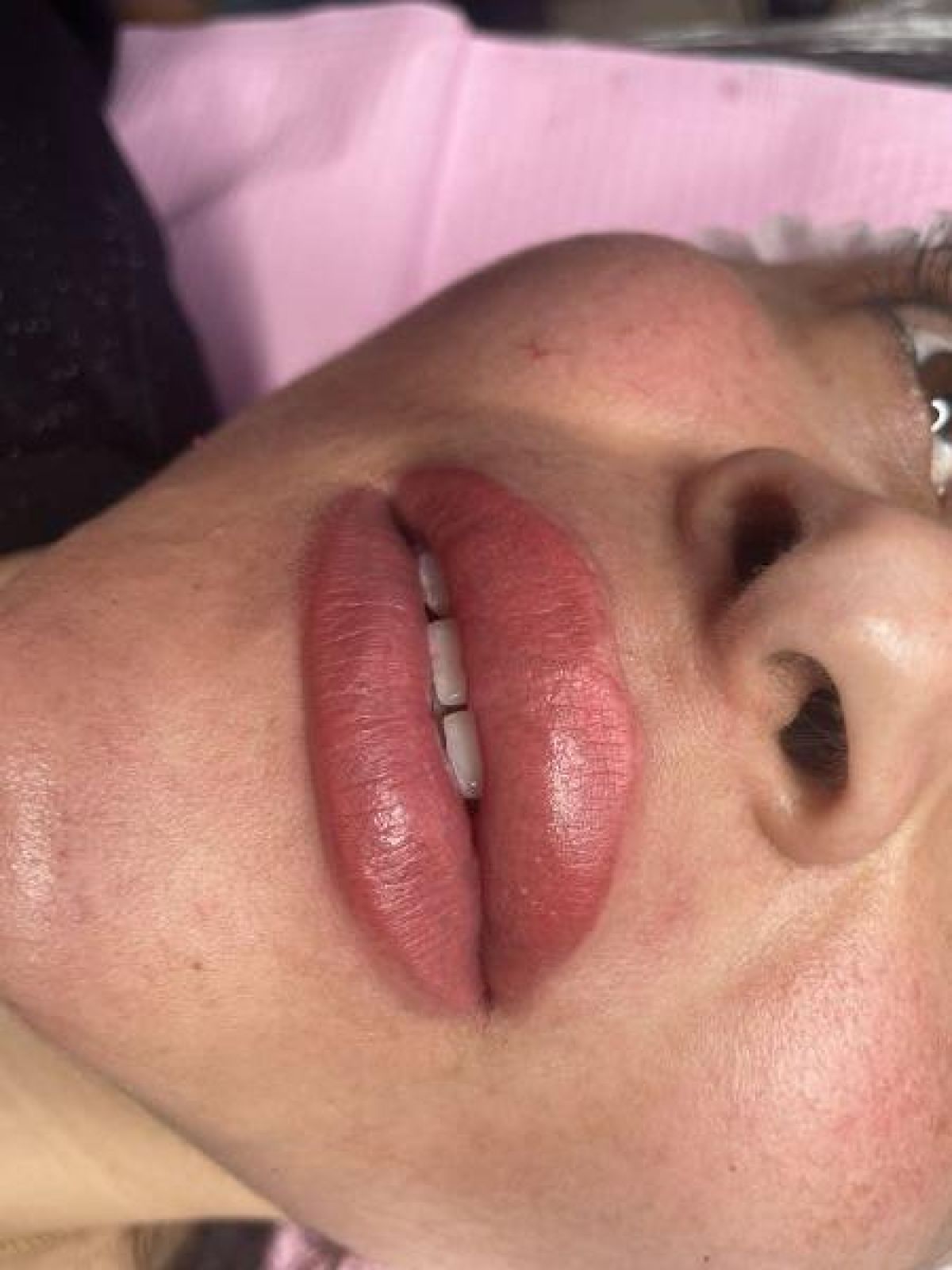 Maquillage permanent lèvres ( blush Lips / full Lips) à Noisy-le-Grand (93) Par Kenza - Estheca