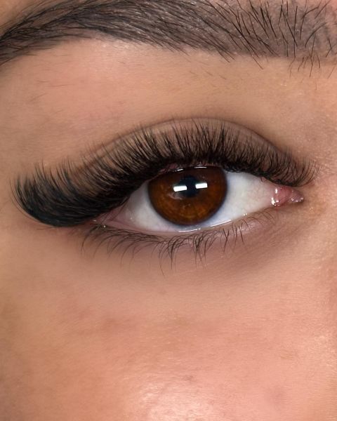 À Toulouse | Extensions de cils | Les meilleures esthéticiennes