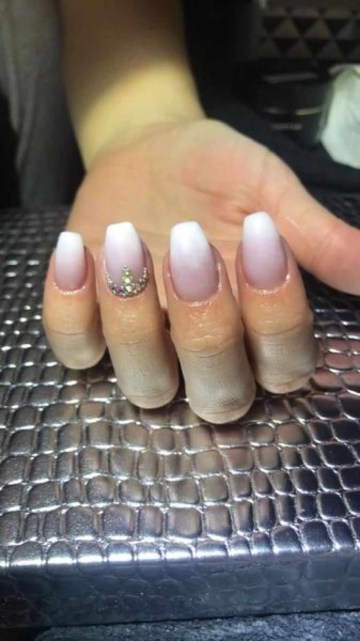 Ongle en gel  à Cambrai (59) Par Elise - Estheca