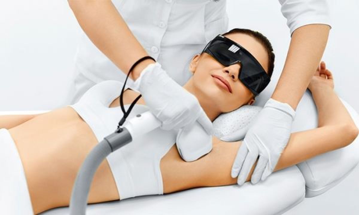 Épilation par lumière pulsée à Lyon (69) Par Imen - Estheca