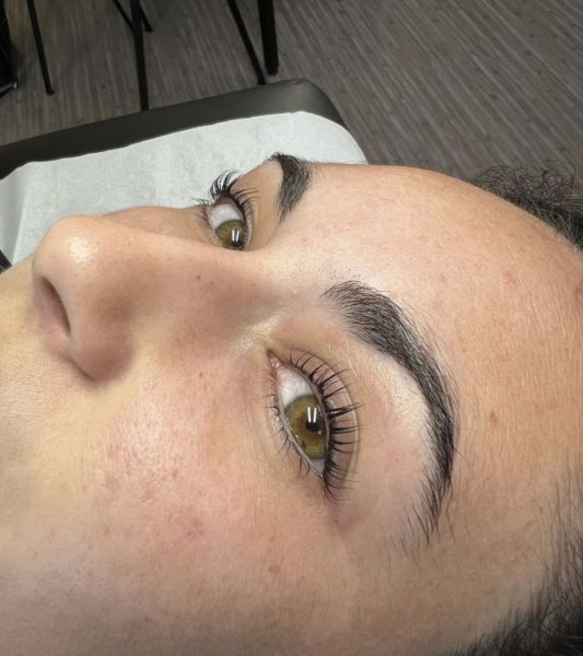 Rehaussement de cils à Aytré (17) Par Laure - Estheca