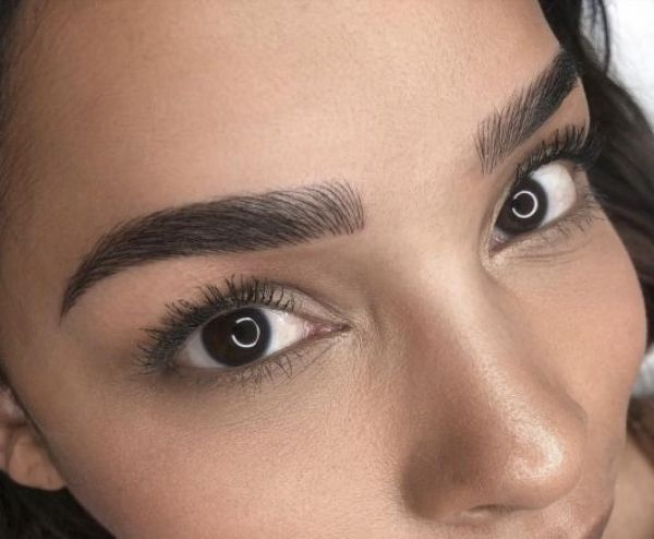 À Miramas | Microblading / Microshading | Les meilleures esthéticiennes