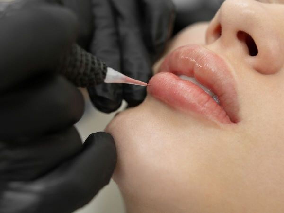 Maquillage permanent des lèvres (full lips, dark lips) à Sarcelles (95) Par Ela - Estheca