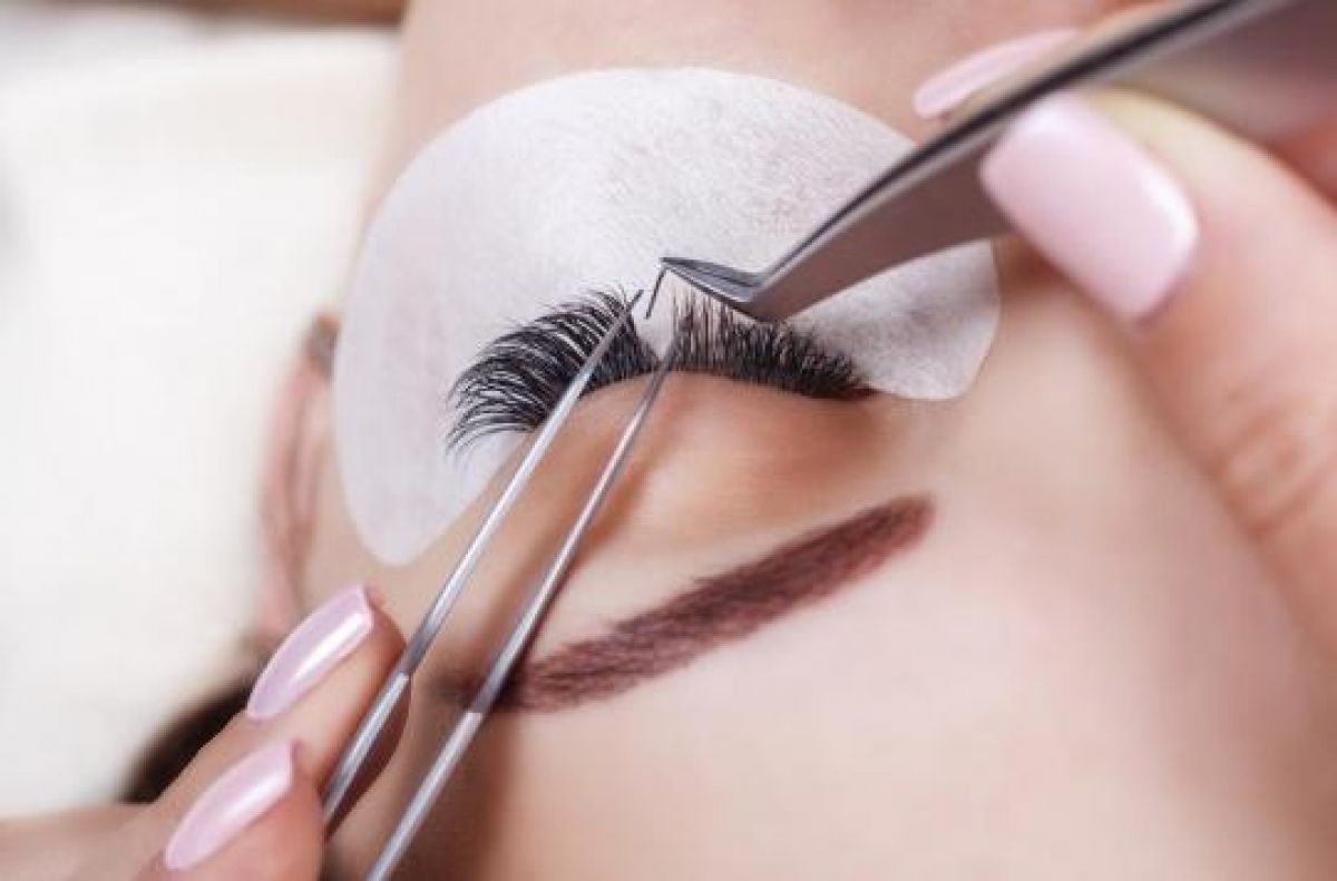Extension de cils à Quincy-sous-Sénart (91) Par Selma - Estheca