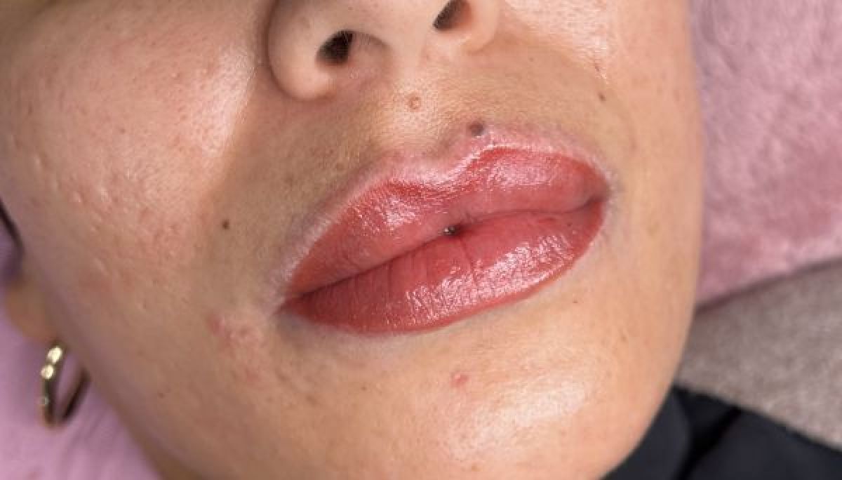 Candy lips à Ulis (91) Par Imane - Estheca