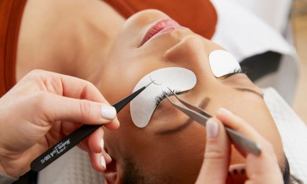 Extension de cils à Nice (06) Par Andrea - Estheca