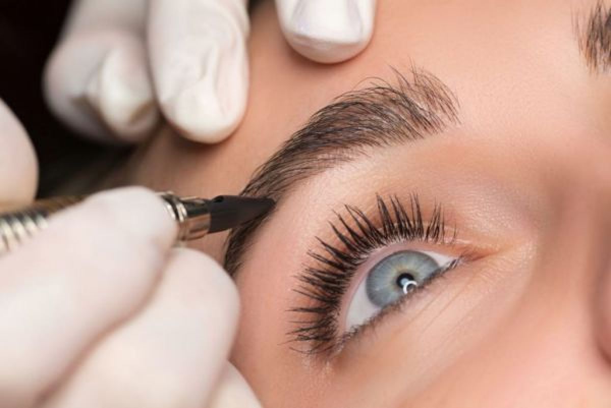 Brow Lift (Rehaussement de sourcils) à Strasbourg (67) Par Maya - Estheca