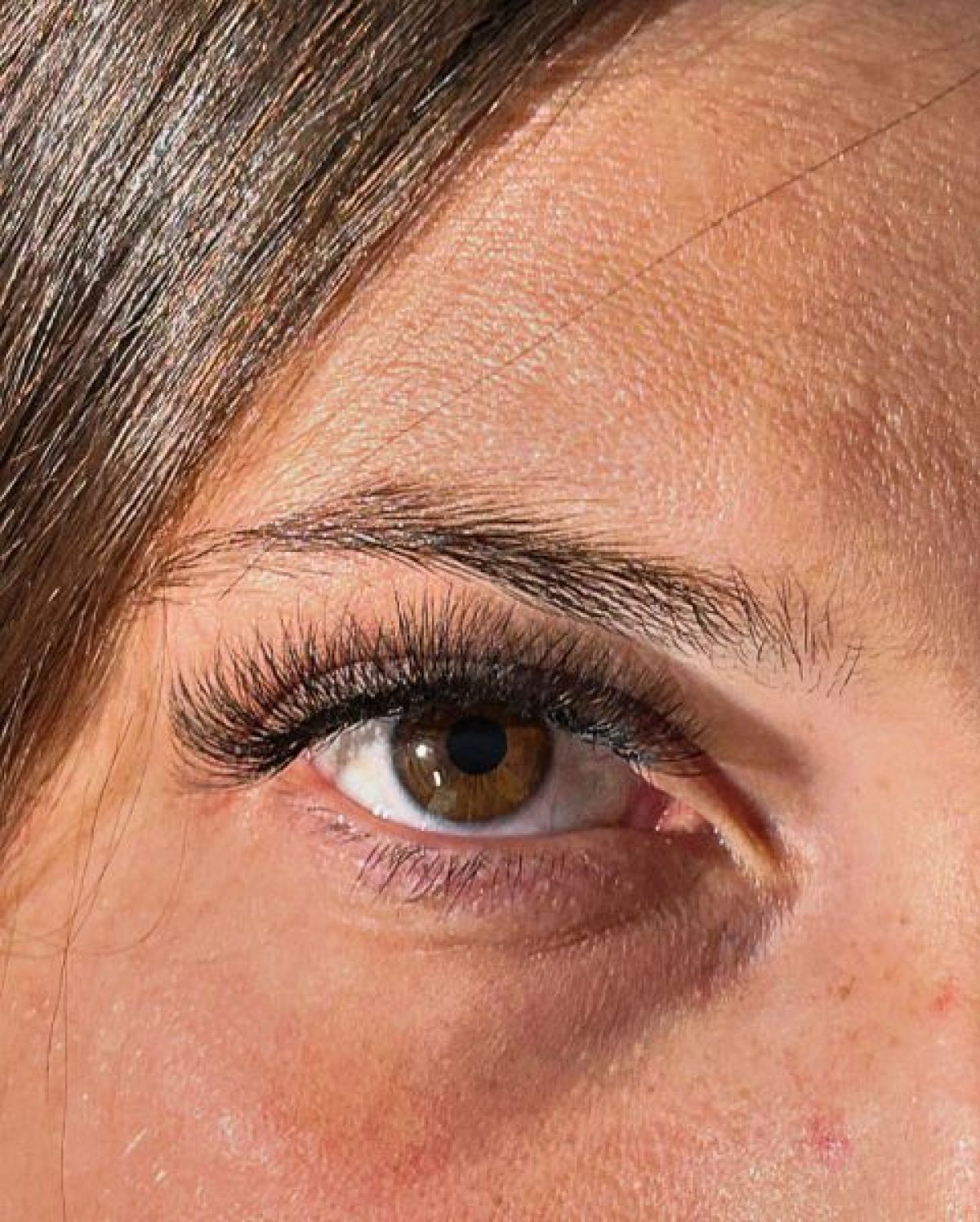 Extension de cils à Coudekerque-Branche (59) Par Justine - Estheca