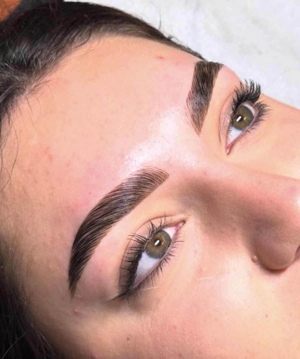 Browlift (rehaussement de sourcils) à Vienne (38) Par Giovanna - Estheca