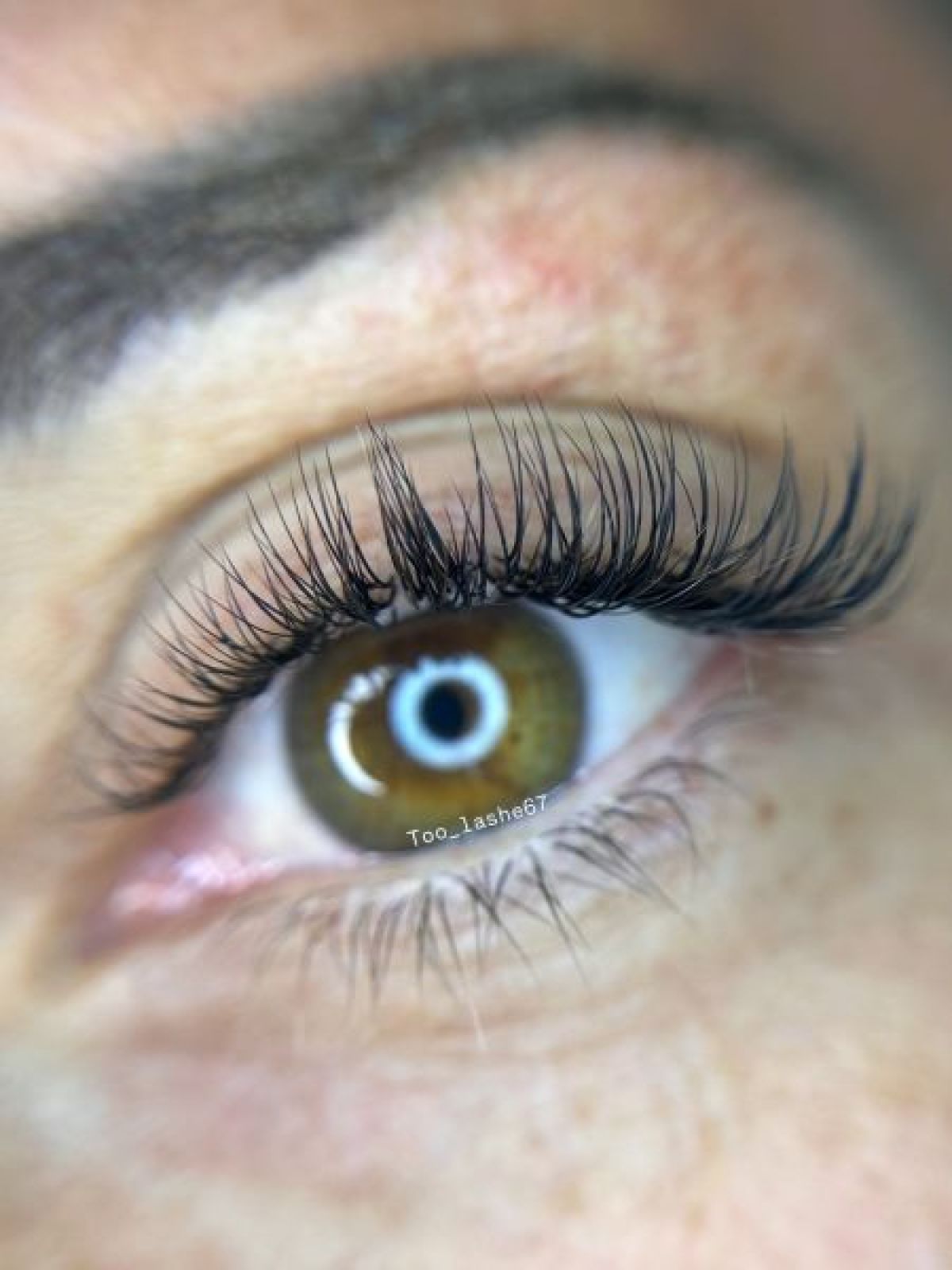 Extensions de cils à Strasbourg (67) Par Lobna - Estheca