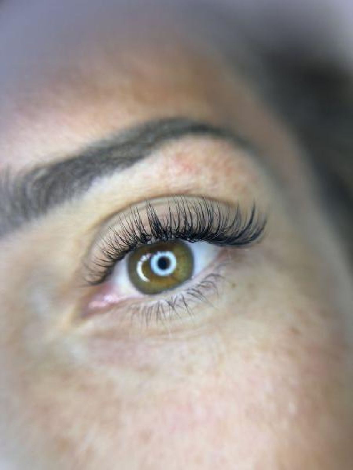 Extensions de cils à Strasbourg (67) Par Lobna - Estheca