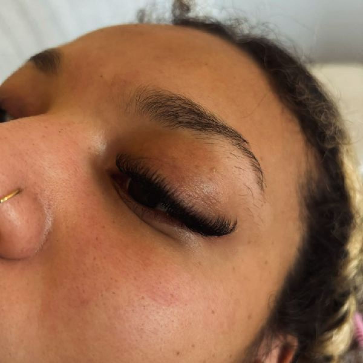 Extension de cils à Crossac (44) Par Marine - Estheca