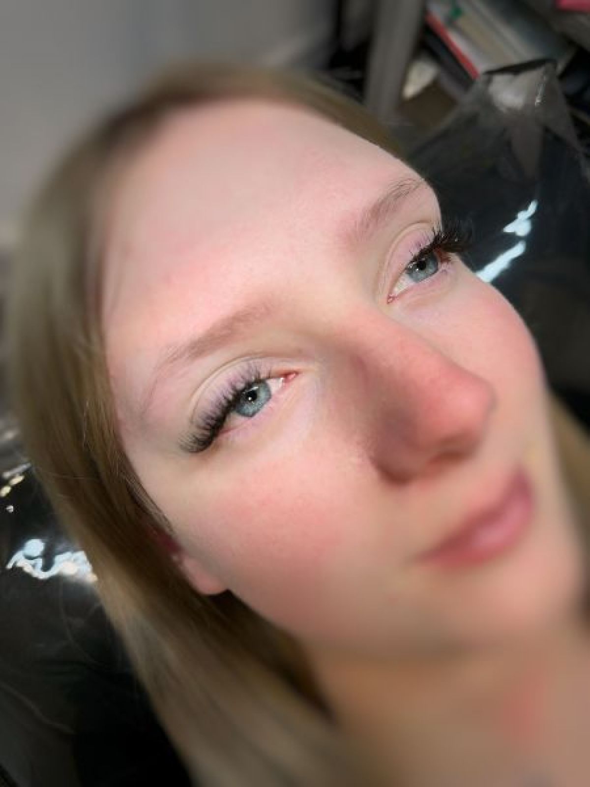 Extensions de cils à Longueil-Annel (60) Par Cyrielle - Estheca