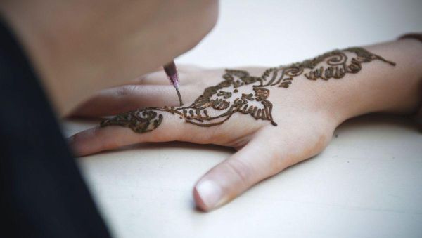 À Béthune | Henné ( tatouage) | Les meilleures esthéticiennes