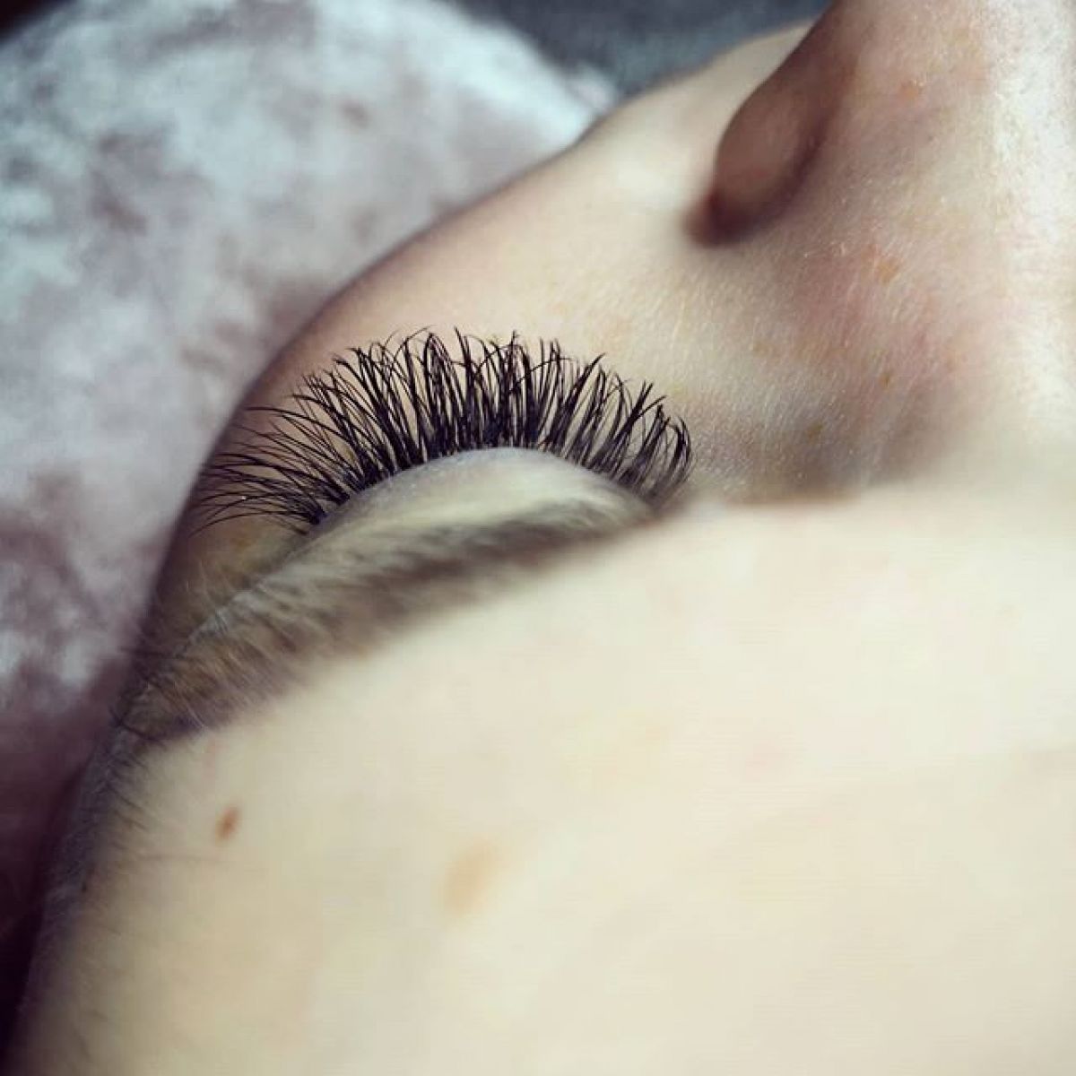 Extensions de cils à Saint-Sébastien-sur-Loire (44) Par Marion - Estheca