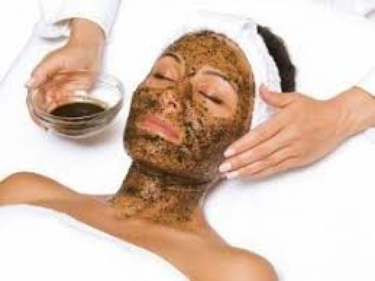 Peeling naturel aux Algues à Bezouce (30) Par Maud Louisa - Estheca