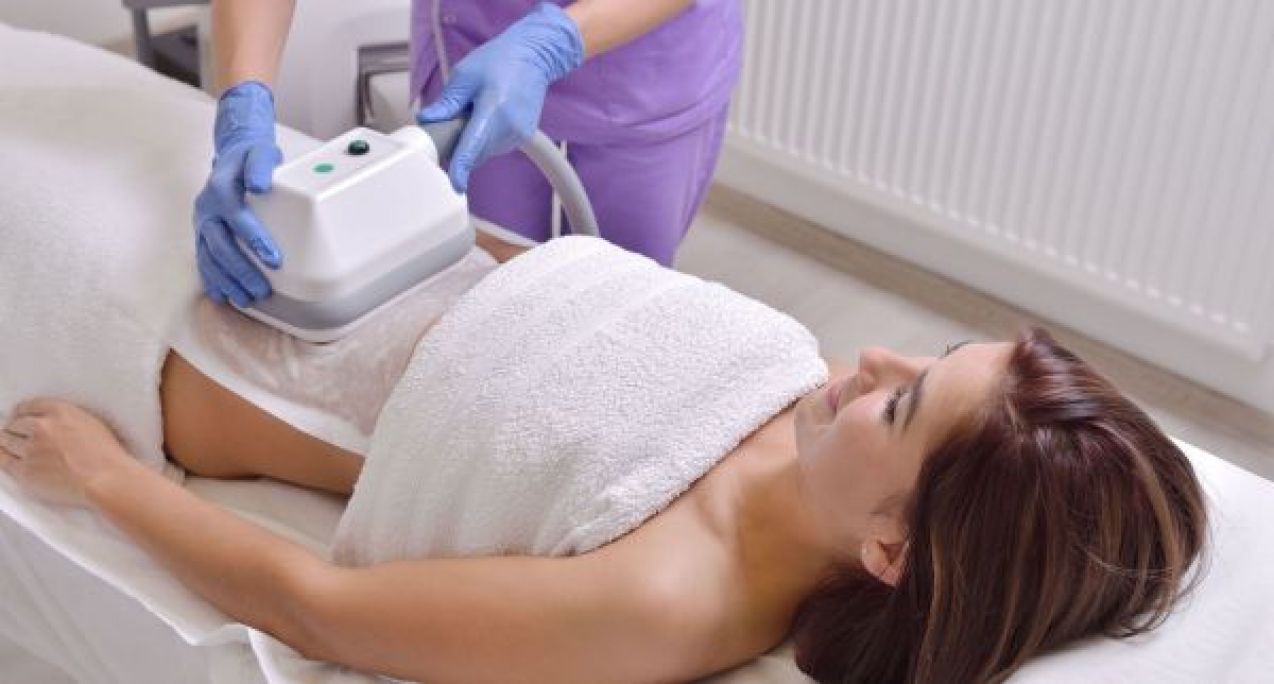 Amincissement par Cryolipolyse à Lille (59) Par Yasmine - Estheca