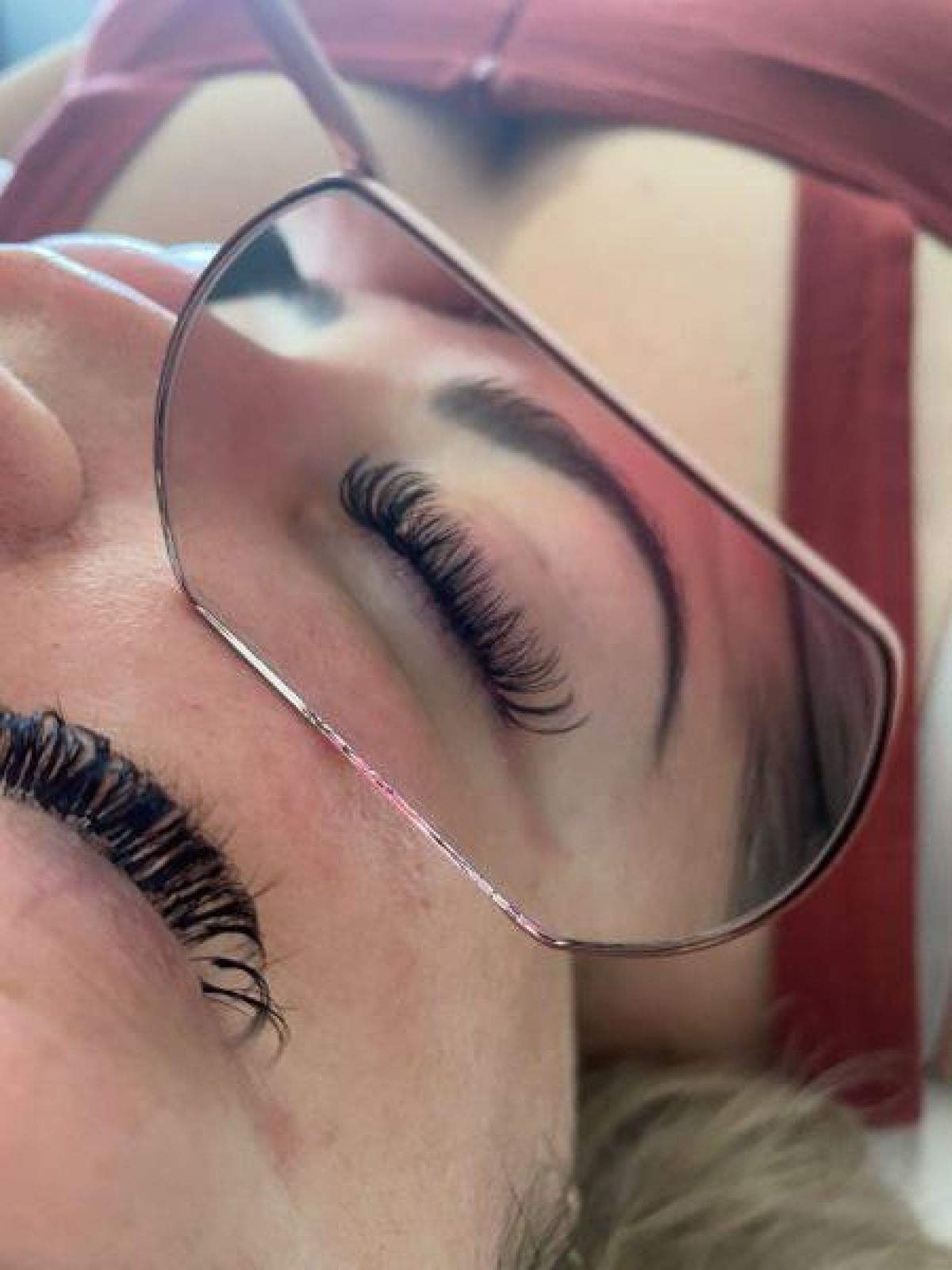 Extension de cils à Roussy-le-Village (57) Par Olivia - Estheca