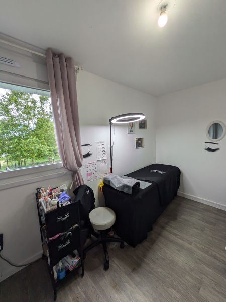 À Conflans-Sainte-Honorine | MicroBlading / Microshading | Les meilleures esthéticiennes