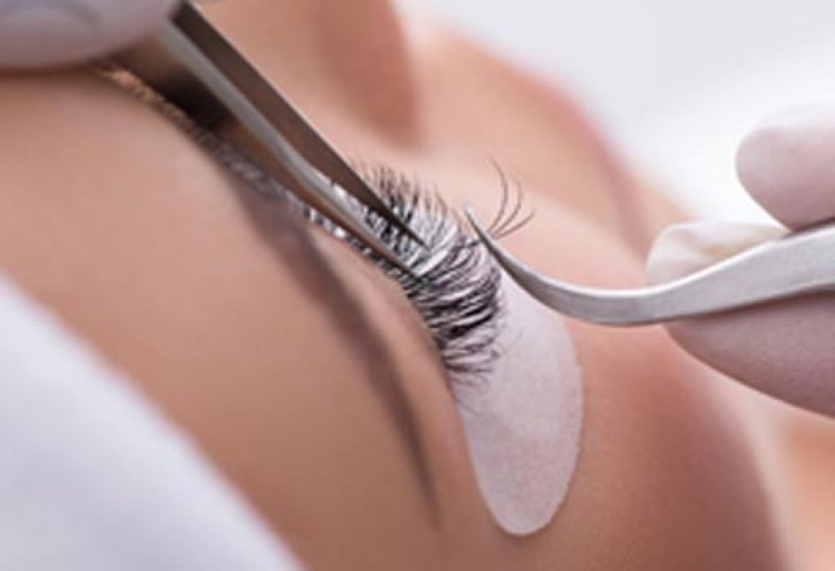 Extensions de cils à Rouen (76) Par Camille - Estheca