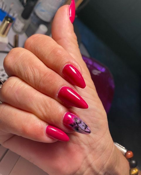À Montereau-Fault-Yonne | Manucure / vernis semi permanent / chablon / capsule | Les meilleures esthéticiennes