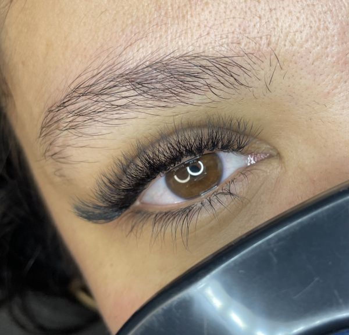 Extension de cils à Clichy (92) Par Iman - Estheca
