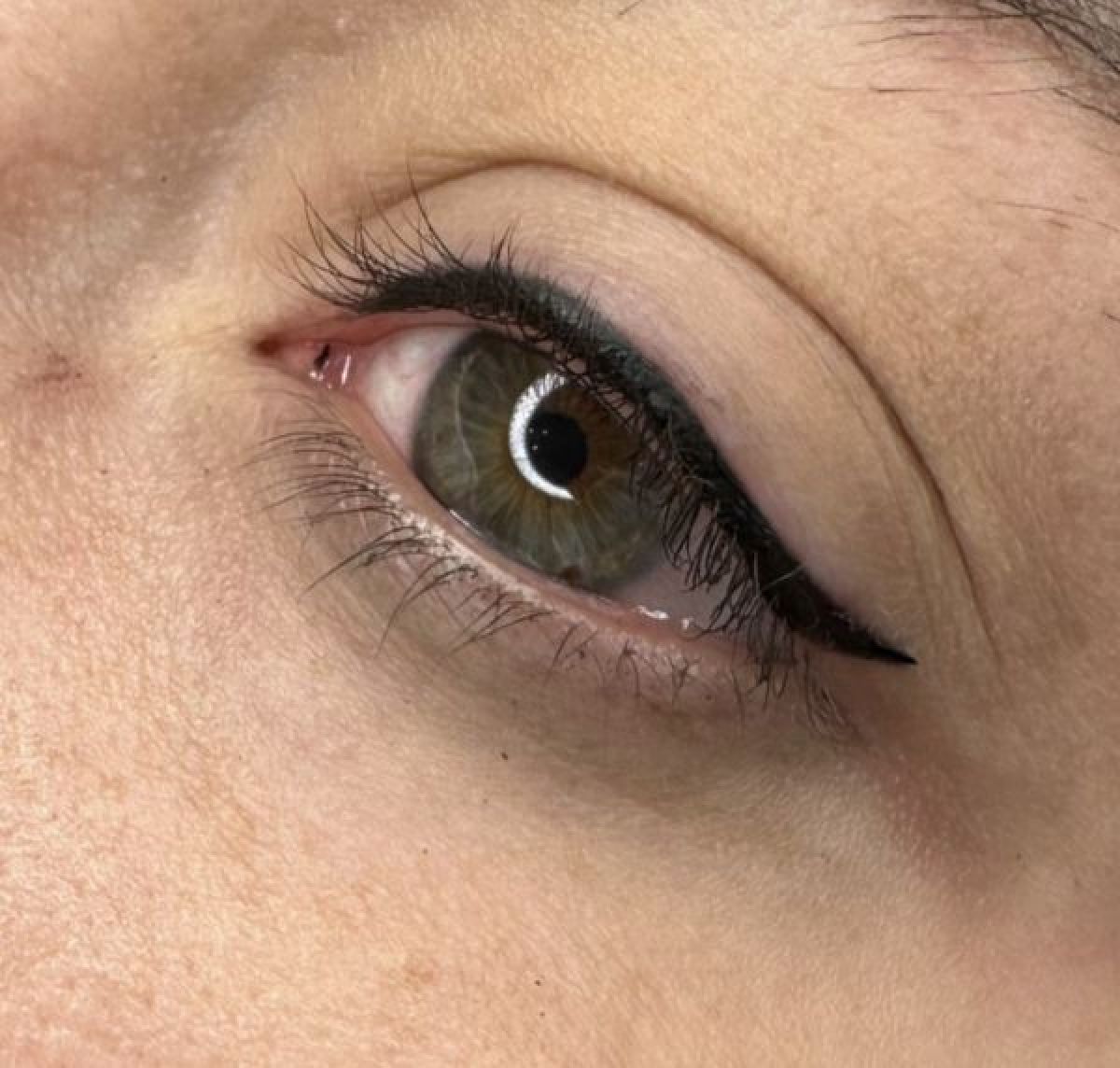 Maquillage permanent (Eye liner) à Montpellier (34) Par Manare - Estheca