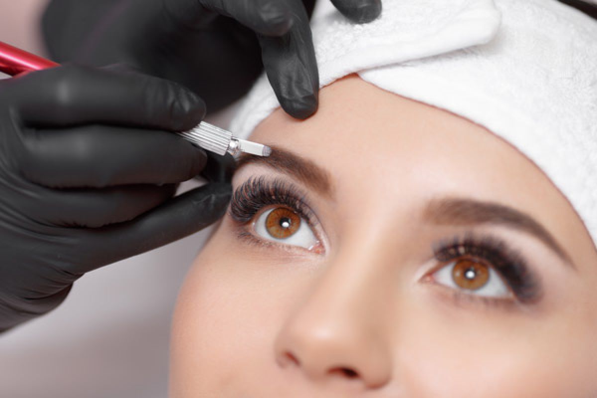 Microblading /Microshading à La Ville-aux-Dames (37) Par Wafa - Estheca