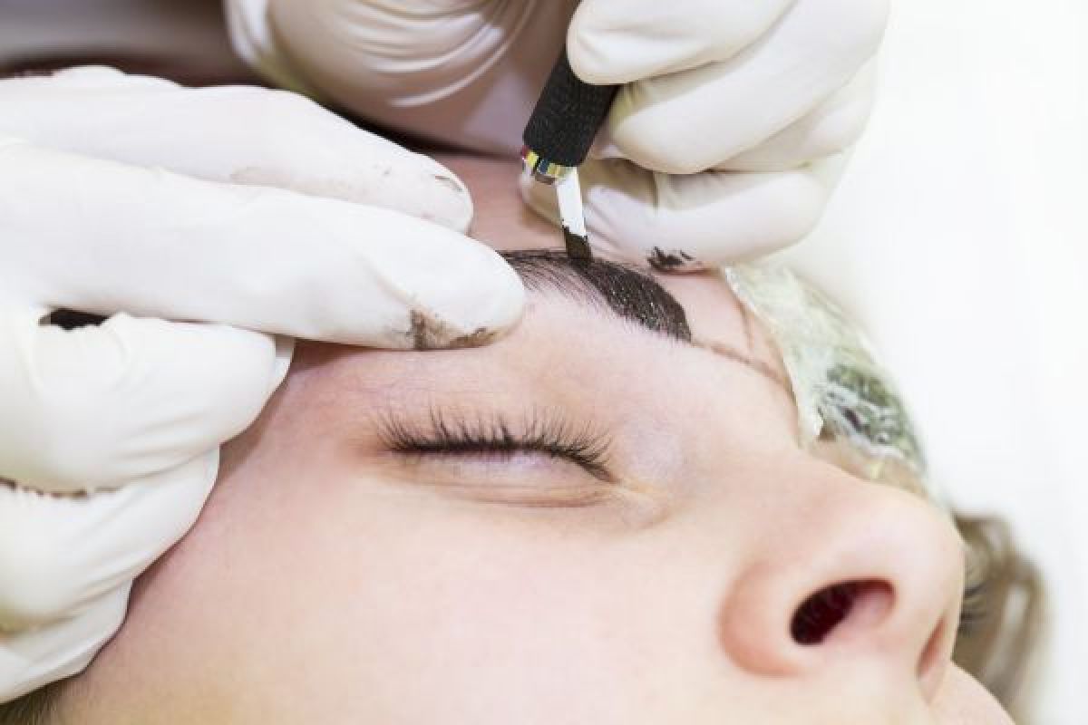 MicroBlading sourcils à Saint-Pée-sur-Nivelle (64) Par Shaima - Estheca