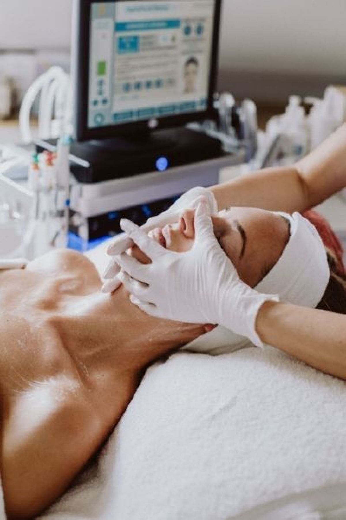 Hydrated Face personnalisée à Paris (75) Par Ines - Estheca