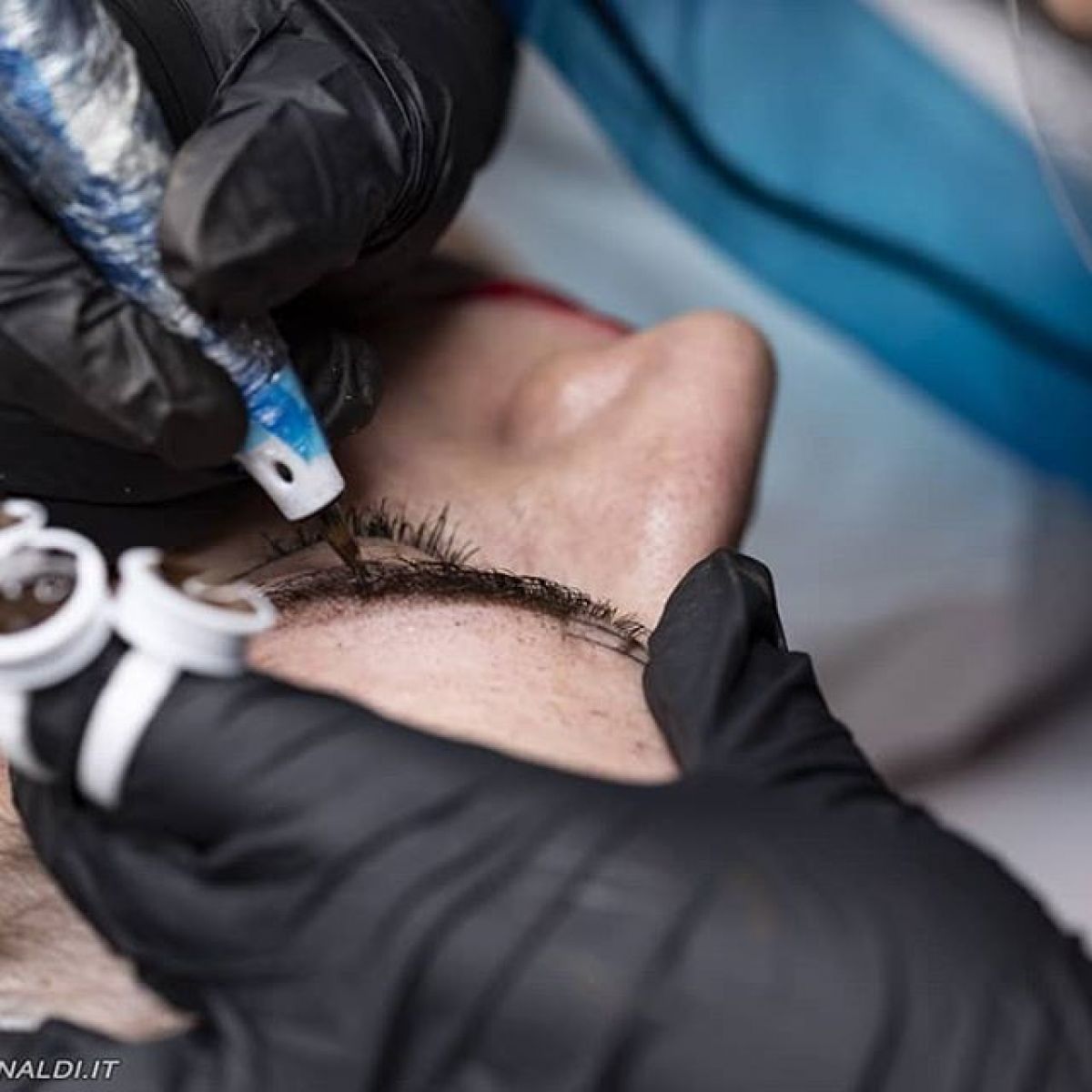 MicroBlading sourcils à Villejuif (94) Par Sandy - Estheca