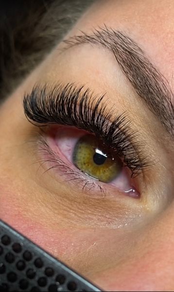 À Orgon | Extension de cils | Les meilleures esthéticiennes