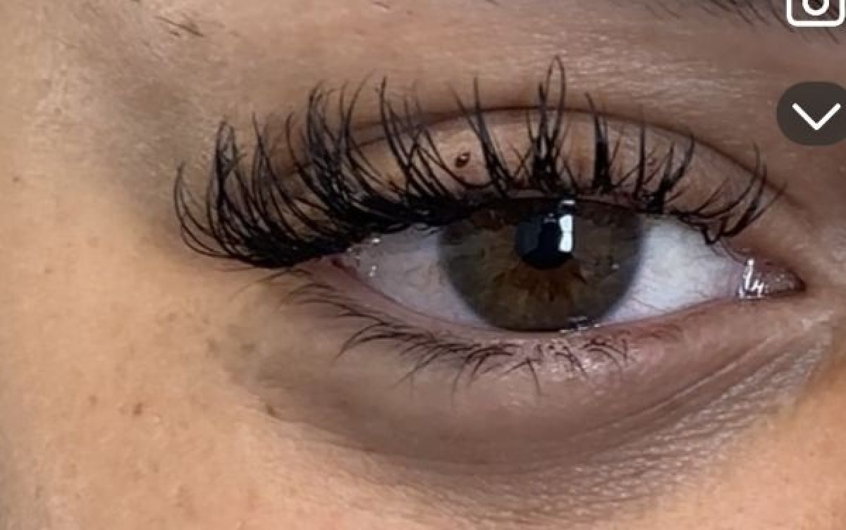 Extension de cils à Bras-Panon (974) Par Delphine - Estheca