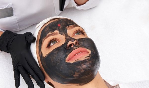 À Combs-la-Ville | Carbon peel | Les meilleures esthéticiennes