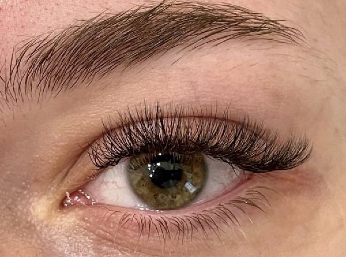 Extension de cils à Dunkerque (59) Par Imane - Estheca
