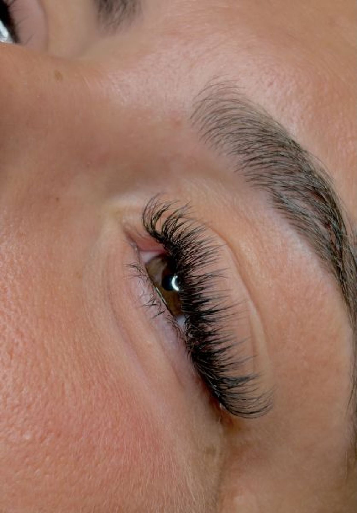 Extension de cils à Meaux (77) Par Grâce - Estheca