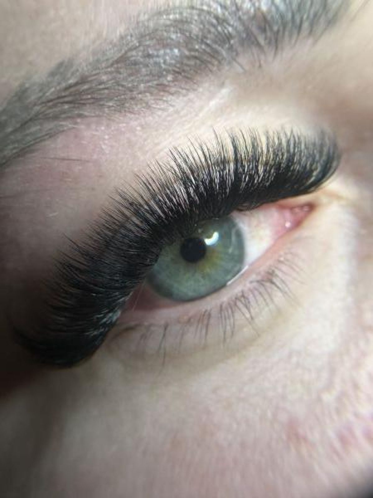Extension de cils à Béziers (34) Par Fatima - Estheca