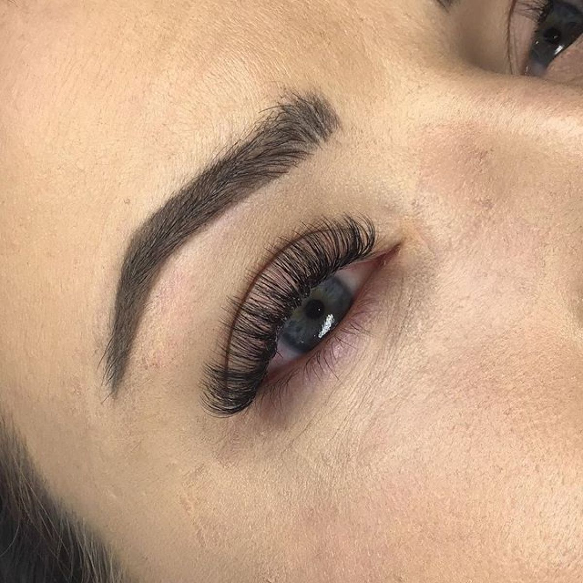 Extensions de cils à Saint-Denis (93) Par Yasmine - Estheca