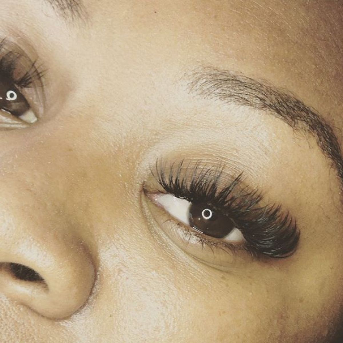 Extensions de cils à Antibes (06) Par Samantha - Estheca