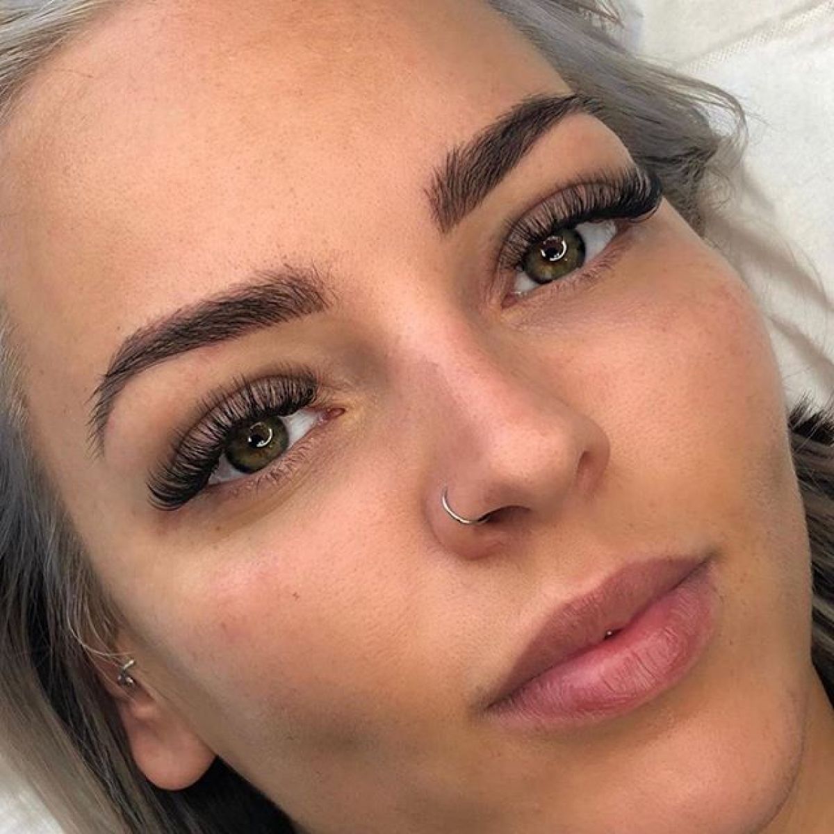 Extensions de cils à Villeneuve-Loubet (06) Par Amandine - Estheca